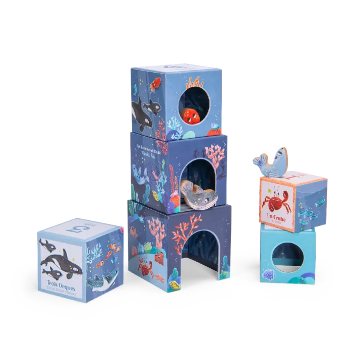 4sAventures-de-Paulie-stacking-nesting-cubes