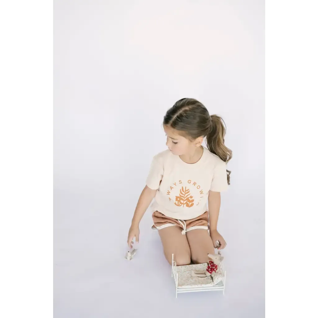 9lAlways-Growing-Graphic-T-Shirt-Peach_1